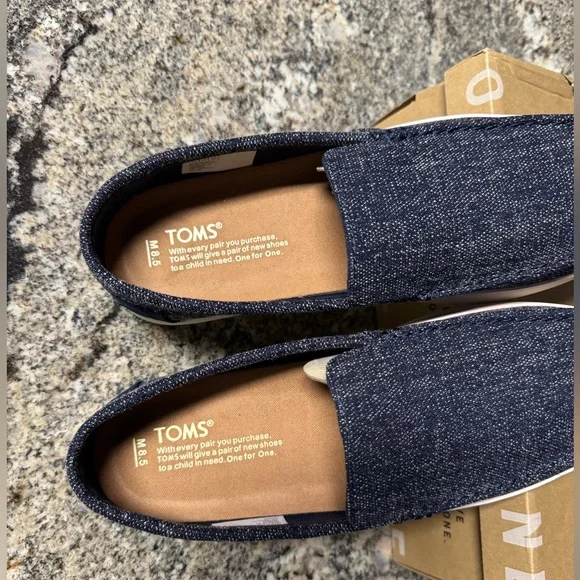 NWT - TOMS Aiden Men's Two Tone Woven Slip-On Shoes - Picture 2 of 8